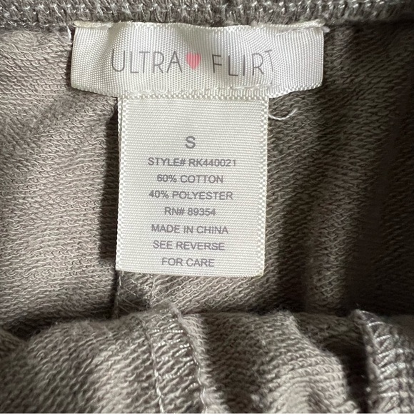 ULTRA FLIRT ARMY GREEN HIGH WAISTED FLARED SWEATPANTS W/ POCKETS AND DRAWSTRING - Picture 7 of 7